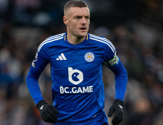 jamie-vardy-resmi-akan-bermain-bersama-dengan-emil-audero