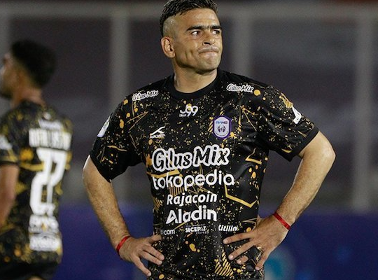 cristian-gonzales-nilai-striker-indonesia-kurang-haus-gol