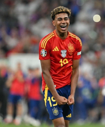 lamine-yamal-dipersulit-apakah-bisa-susah-berkembang