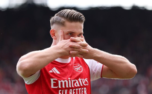 wayne-rooney-memilih-gyokeres-ketimbang-erling-haaland